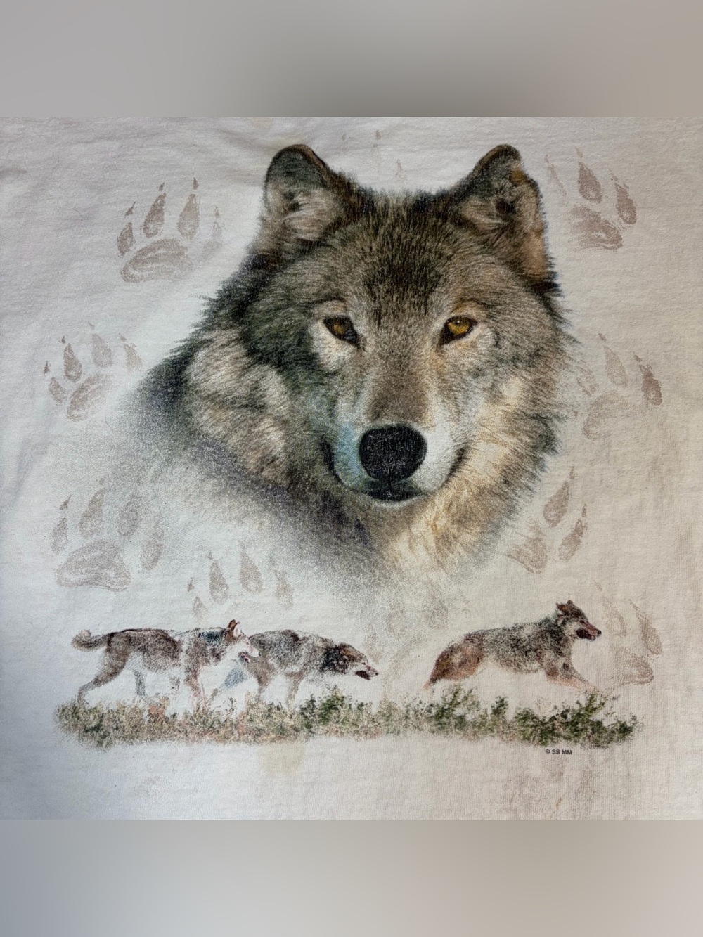 Vintage 90s Wolf Tee Shirt Size Medium Off-White Anvil Cotton Gorpcore Retro